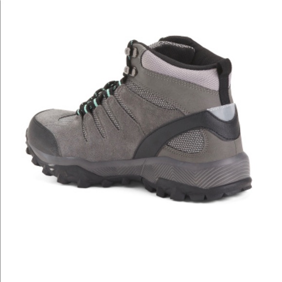 Cute Hiking Boots ⛰ - Picture 2 of 3